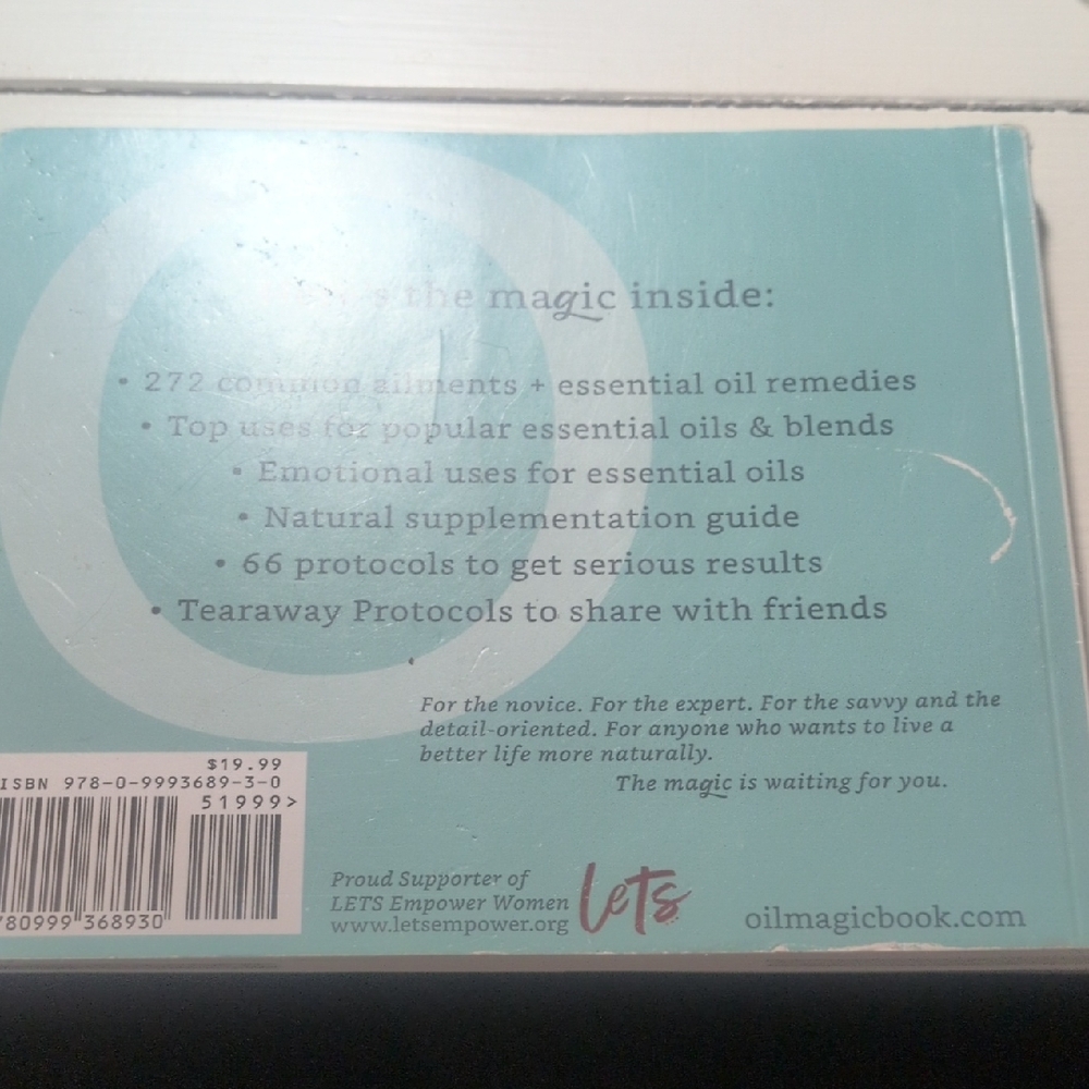 Mini Car Diffuser And oils Book - Picture 3 of 5